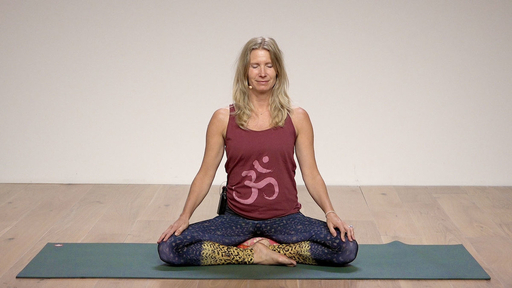 Video thumbnail for: 5 minutes of mindful breathing