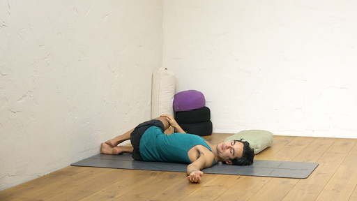 Video thumbnail for: Yoga to help insomnia and prepare for sleep