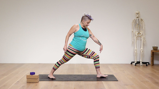 Video thumbnail for: Keep your knees safe during yoga