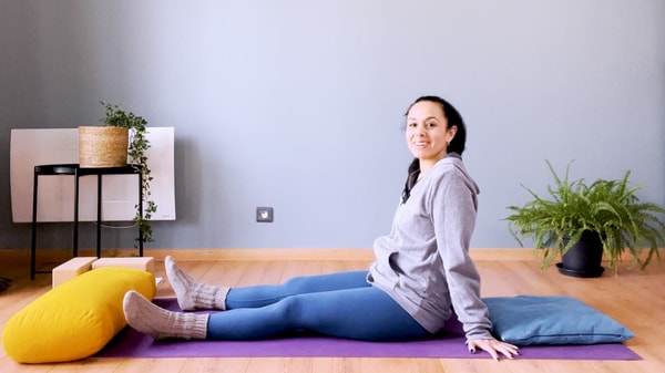 Video thumbnail for: Yin yoga and Myofascial release for lower back pain