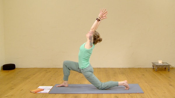 Video thumbnail for: Yoga for Women, week 2 of your cycle