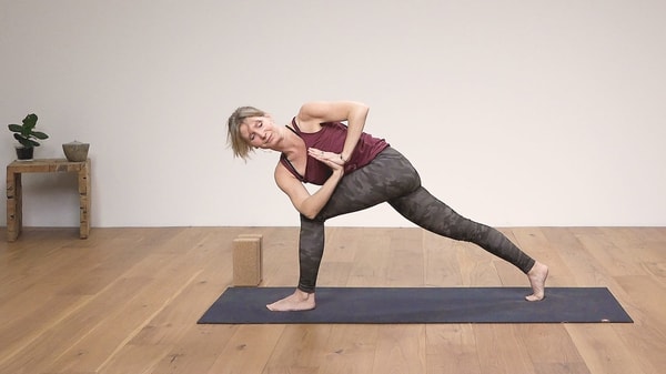 Video thumbnail for: From Hatha to Vinyasa - slow is the new strong