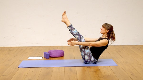 Video thumbnail for: Joy and balance: a Vinyasa Flow