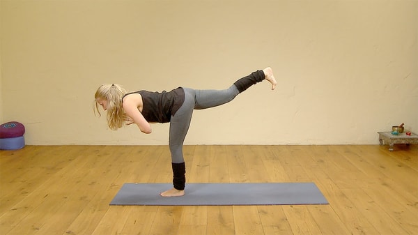 Video thumbnail for: Morning yoga: A positive start to your day