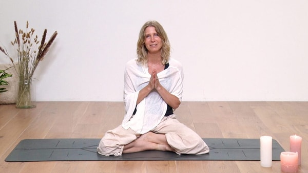 Video thumbnail for: 20 mindful minutes 1 - Setting up your practice