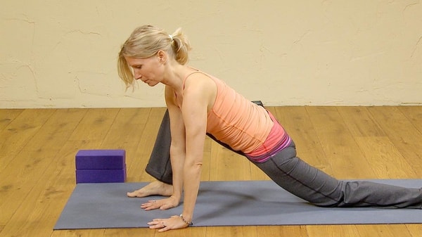 Video thumbnail for: Runners Warm Up Yoga