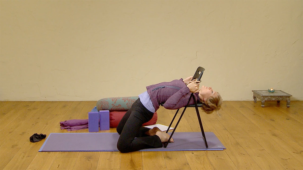 5 Yoga Poses to Strengthen Your Liver - Drishti Online Yoga Teacher  Training | USA | Canada | UK | Germany