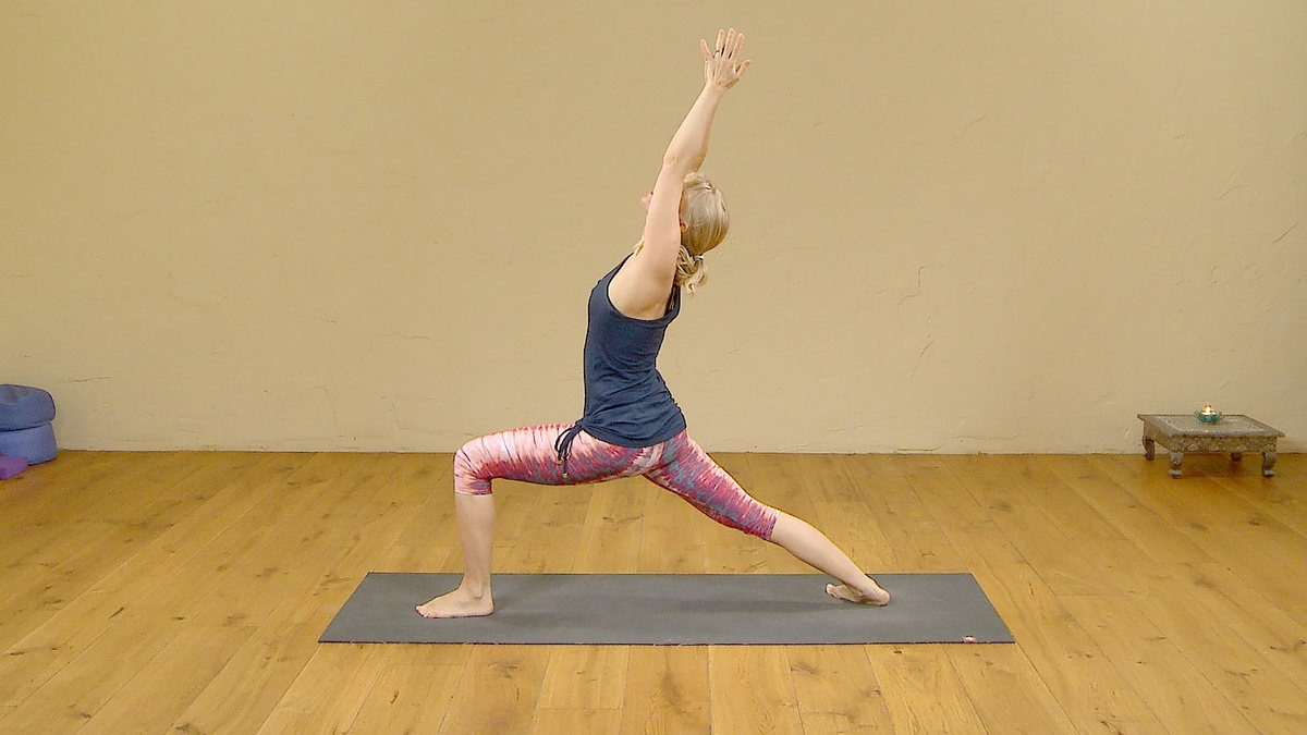 3 sun salutations A / 3 sun salutations B | Ekhart Yoga