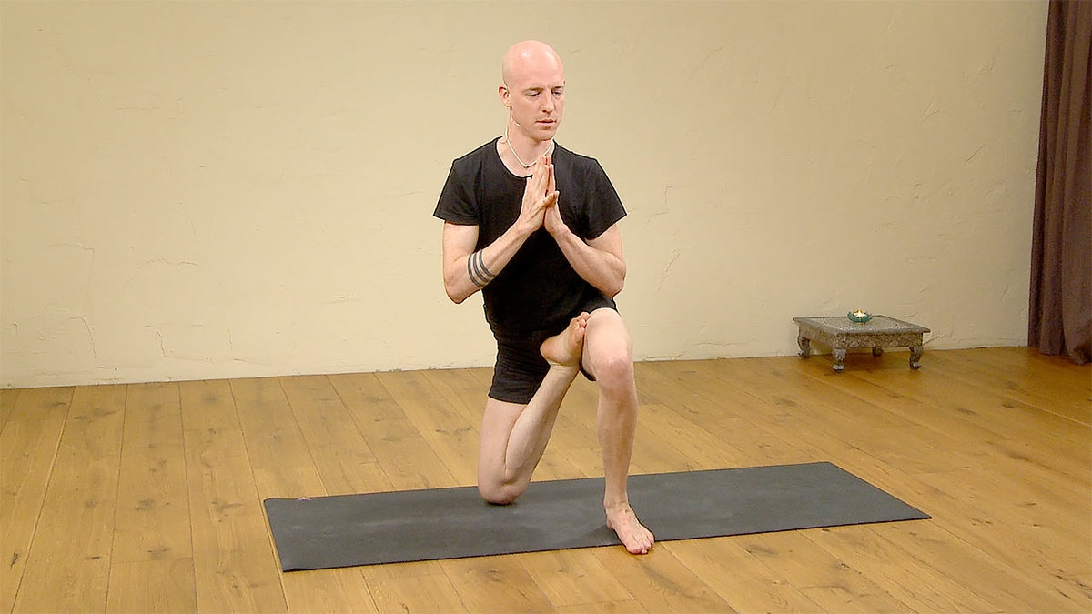 Advanced Yoga, Om Pose or Omkarasana with Olav Aarts 