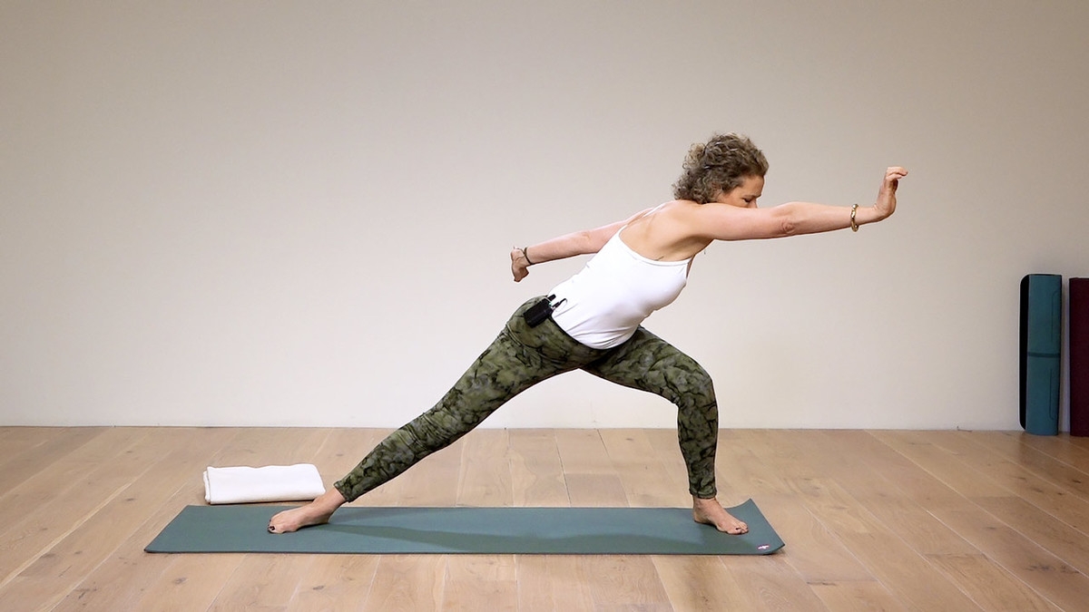How to do Triangle Pose (Trikonasana) - Ekhart Yoga